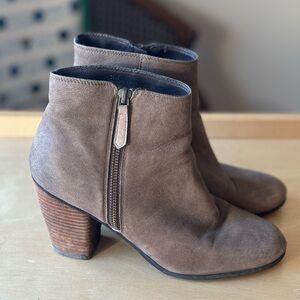 Nordstrom BP women’s brown leather booties size
8.5